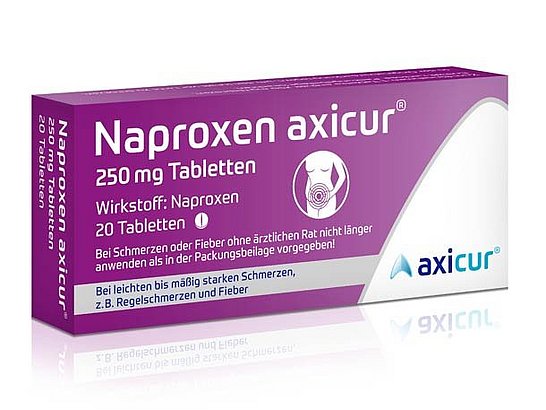 Packung mit Naproxen axicur, 250 mg Tabletten, enthält 20 Tabletten. Die Packung ist lila und weiß mit Marken- und Dosierungsangaben in deutscher Sprache. Es wird bei leichten bis mäßigen Schmerzen wie Regelschmerzen und Fieber angewendet.